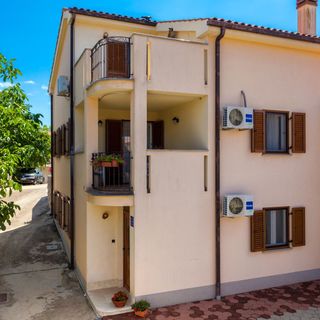 Apartmanok A Tenger Mellett Porat, Krk - 19272 Porat (2)