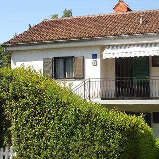 Apartmanok Parkolóhellyel Malinska, Krk - 19288 Malinska (2)