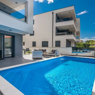 Apartmanok Családok Részére Medencével Vantacici, Krk - 19303 Vantačići (3)