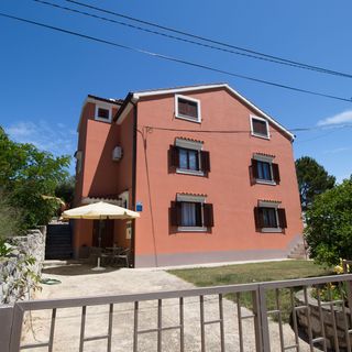 Apartments Nusret Ćunski (4)
