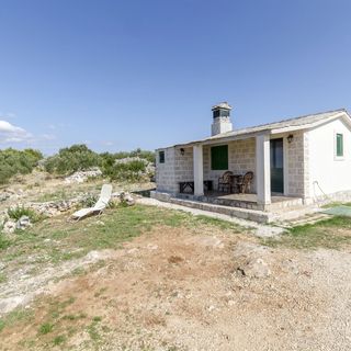 House Lučica Splitska (3)