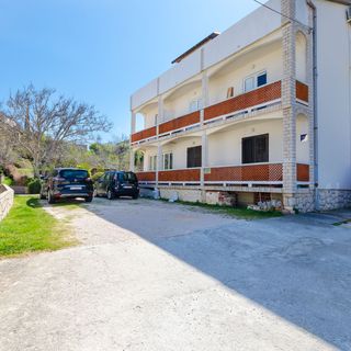 Apartments Luka Supetarska Draga (3)