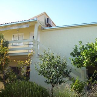 Apartments Barač Sevid (2)