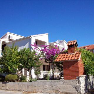 Apartments Barač Sevid (4)