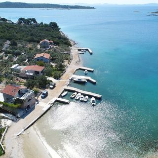 House Dino Pasman (5)