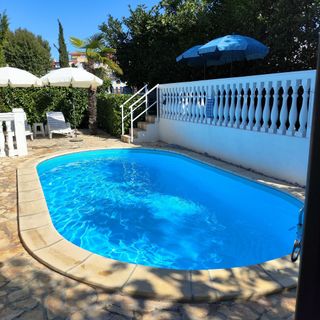 Apartmanok Családok Részére Medencével Malinska, Krk - 19408 Malinska (4)