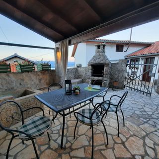 House Mikleus Lovran (5)