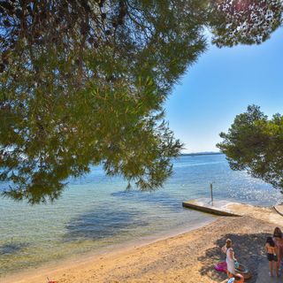 Apartments Studenac Tkon (5)