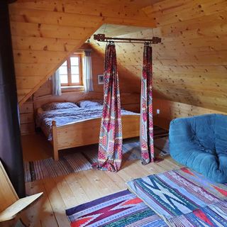 Roubenka na Statku Cetenov (2)