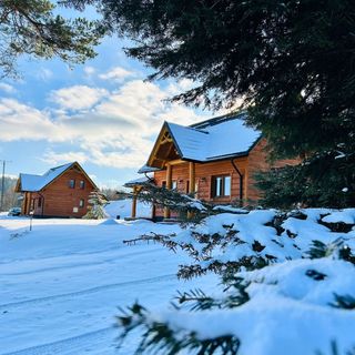 Domki całoroczne Bieszczadzkie Dworki Ropienka (5)