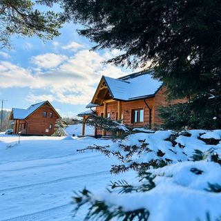 Domki całoroczne Bieszczadzkie Dworki Ropienka (5)