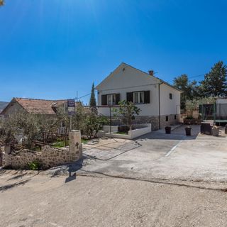 Seaview Apartman Toni Milna (4)