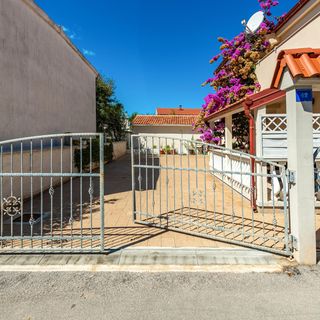 Apartman Vir - CDI204 (4)