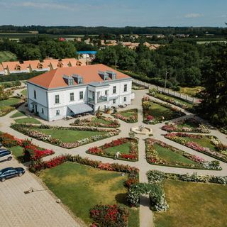 Luby Rózsaházak Nagyar (2)