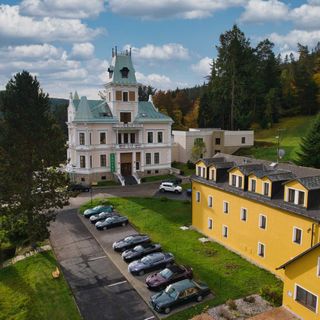 Hotel U Zámečku Cihelny Karlovy Vary (4)