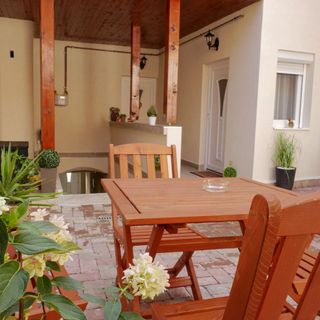 Várfal Apartman Eger (4)