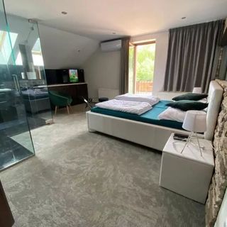 Dom v stráni Poniky (5)