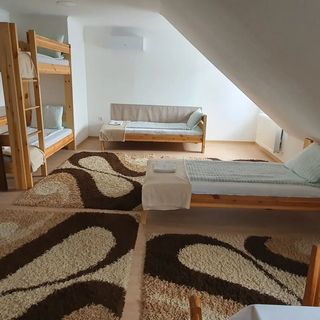 Forrás Vendégház & Kávézó Nyírbátor (2)