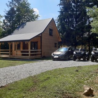 Domek na Pętli Nowosiółki (2)