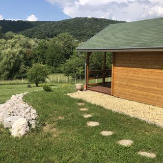 Csendes-völgy Faház Verőce (2)