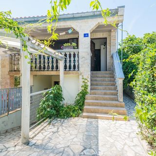 Apartments Bilic Vir II (2)