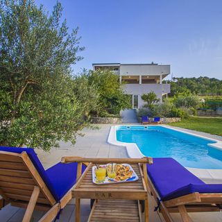 House Anavi Tugare (3)