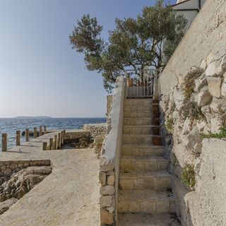 Apartment Slobodan by the sea Tribunj (5)