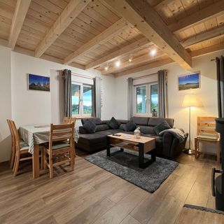 Osada Aurora domki całoroczne z jacuzzi Karpacz Miszkowice   (2)