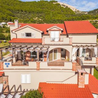 Apartmanok Gyermekes Családok Részére Banjol, Rab - 19804 Banjol (4)