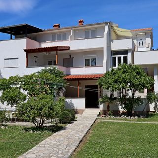 Apartmanok A Tenger Mellett Rab - 20222 (2)