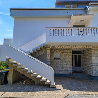 Apartments Slavica R Banjol (2)