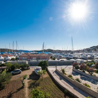 Apartments Nena Tribunj (2)