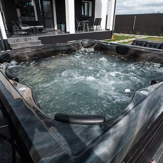 Armony Villas with Jacuzzi Oradea (4)