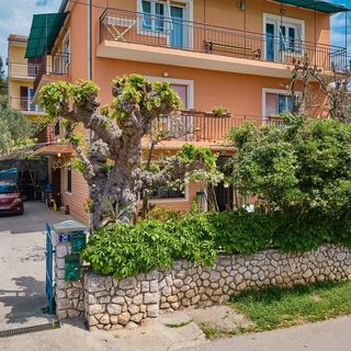 Apartmanok Parkolóhellyel Mali Losinj, Losinj - 19629 Mali Lošinj (2)