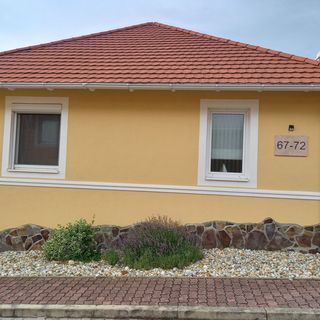 Hillside Apartman Dunaszentmiklós (3)