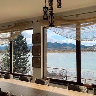 Vila Art of Harmony Piatra-Neamț (2)