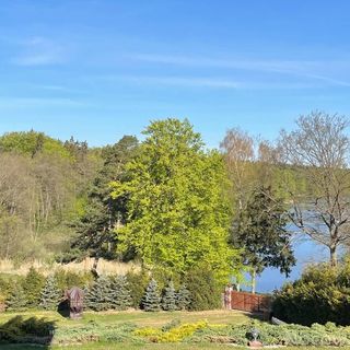 DOM NAD JEZIOREM - BASEN - SAUNA - JACUZZI - KORT TENISOWY Zduny (2)