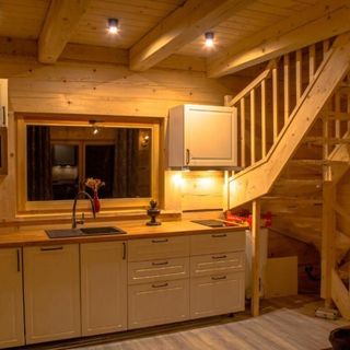 Domek Wilk w Górach Sowich (3)