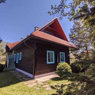 Dvor u maliara Besenova Liptovský Michal (2)