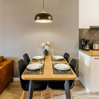 Perłowa Przystań Rent - Bursztyn (2)