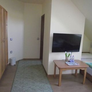 Szent Család Közösségi és Zarándokház Becsehely (3)