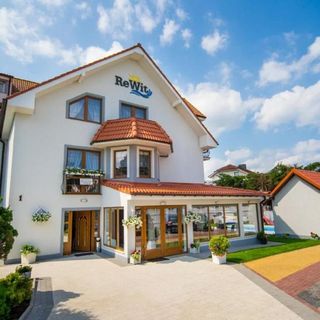 Dom Goscinny Rewit (2)