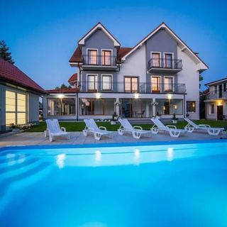 Dom Goscinny Rewit (5)