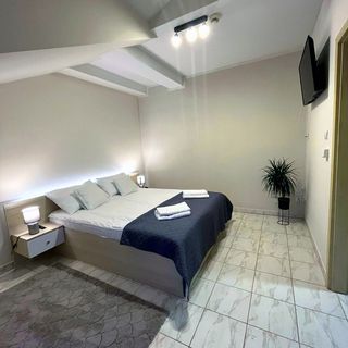 Willa AdaMar Ciechocinek (2)