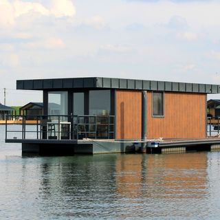 Tiszavirág Úszóház Abádszalók (3)