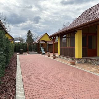 Gyöngy 2 Vendégház Berekfürdő (2)