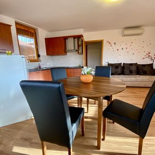 Hunor Napsugár Apartman Balatonlelle (2)