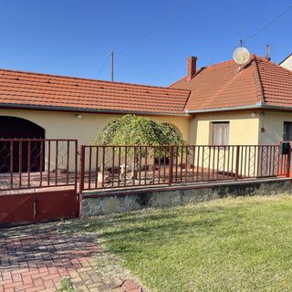 Fügefa Apartman Balatonmáriafürdő (3)