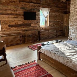 Casa bătrânească - Domeniul Valea lupilor Șirnea (5)