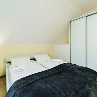 Every Sky Karpacz Komuny Paryskiej 81.2 (4)